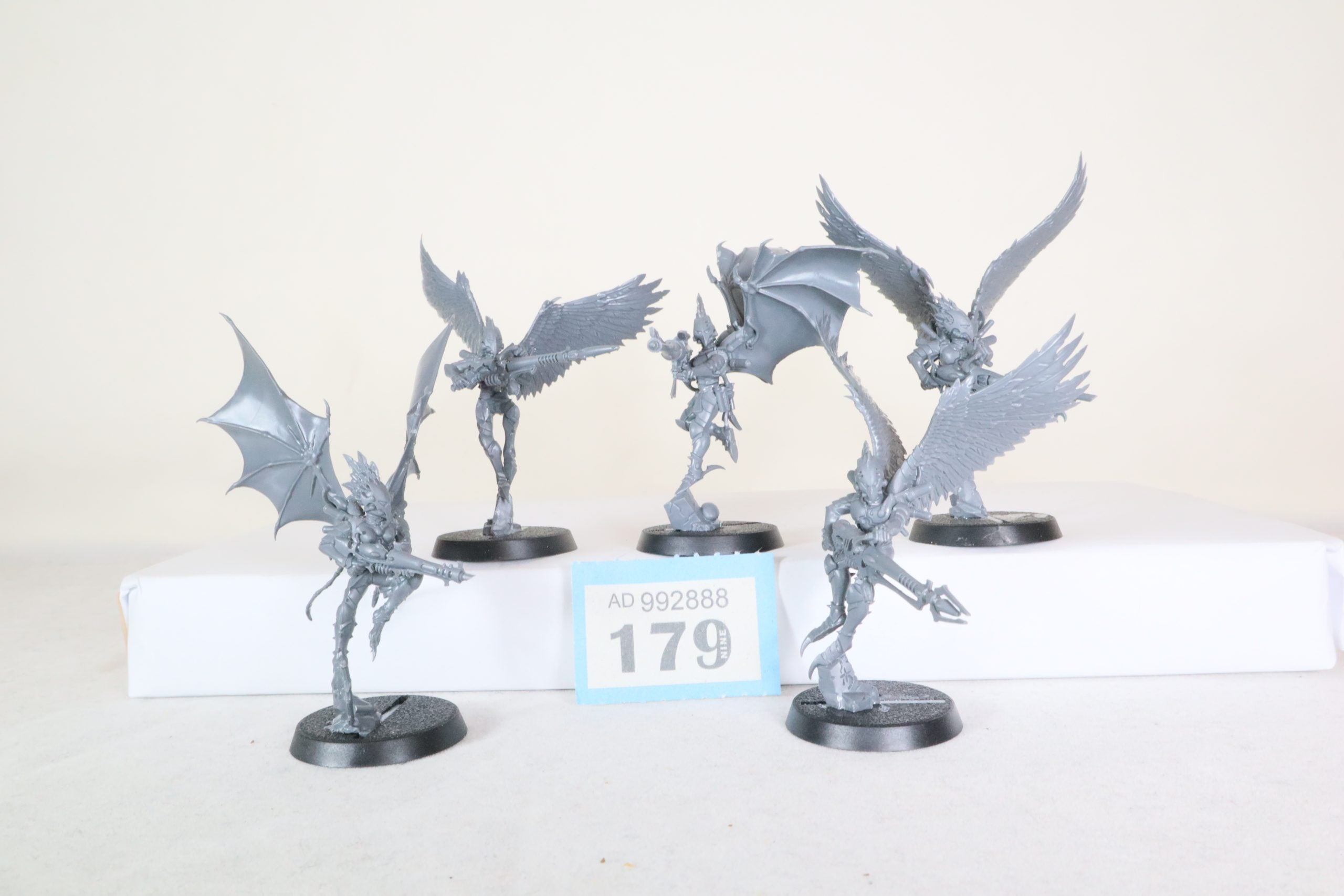 5 x Scourges