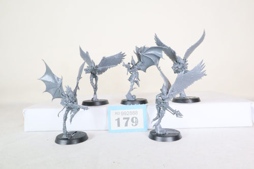 5 x Scourges