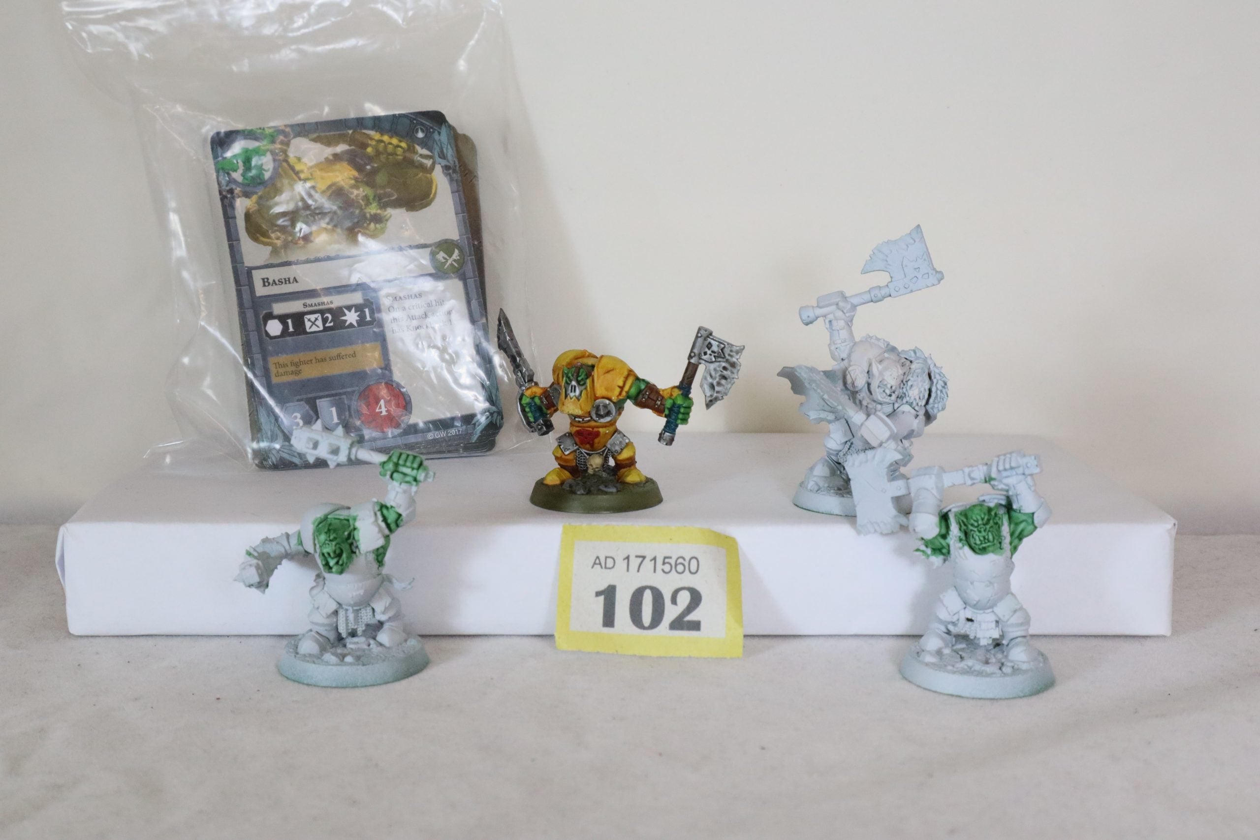 Warhammer Underworlds - Ironskullz boyz with cards