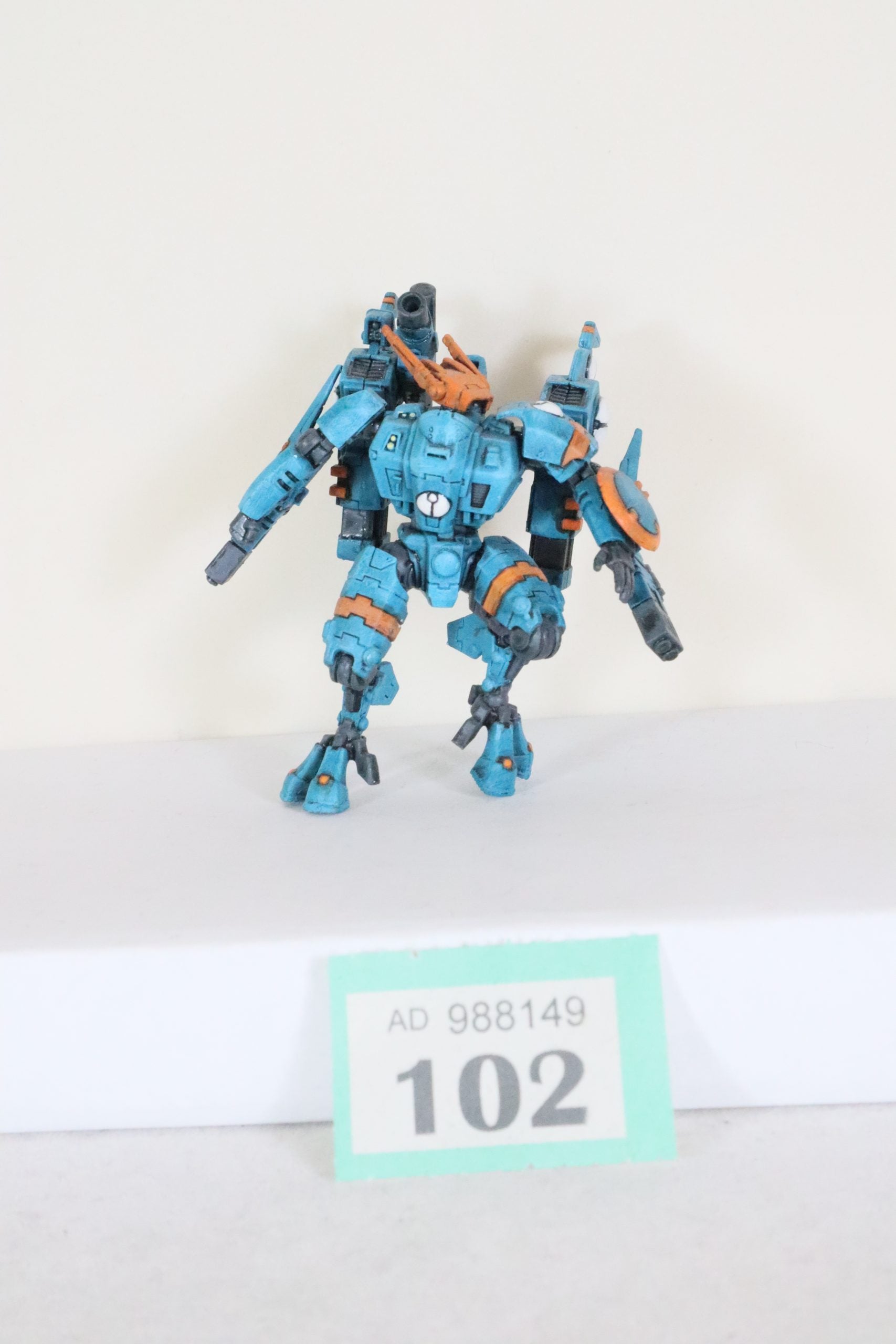 tau commander