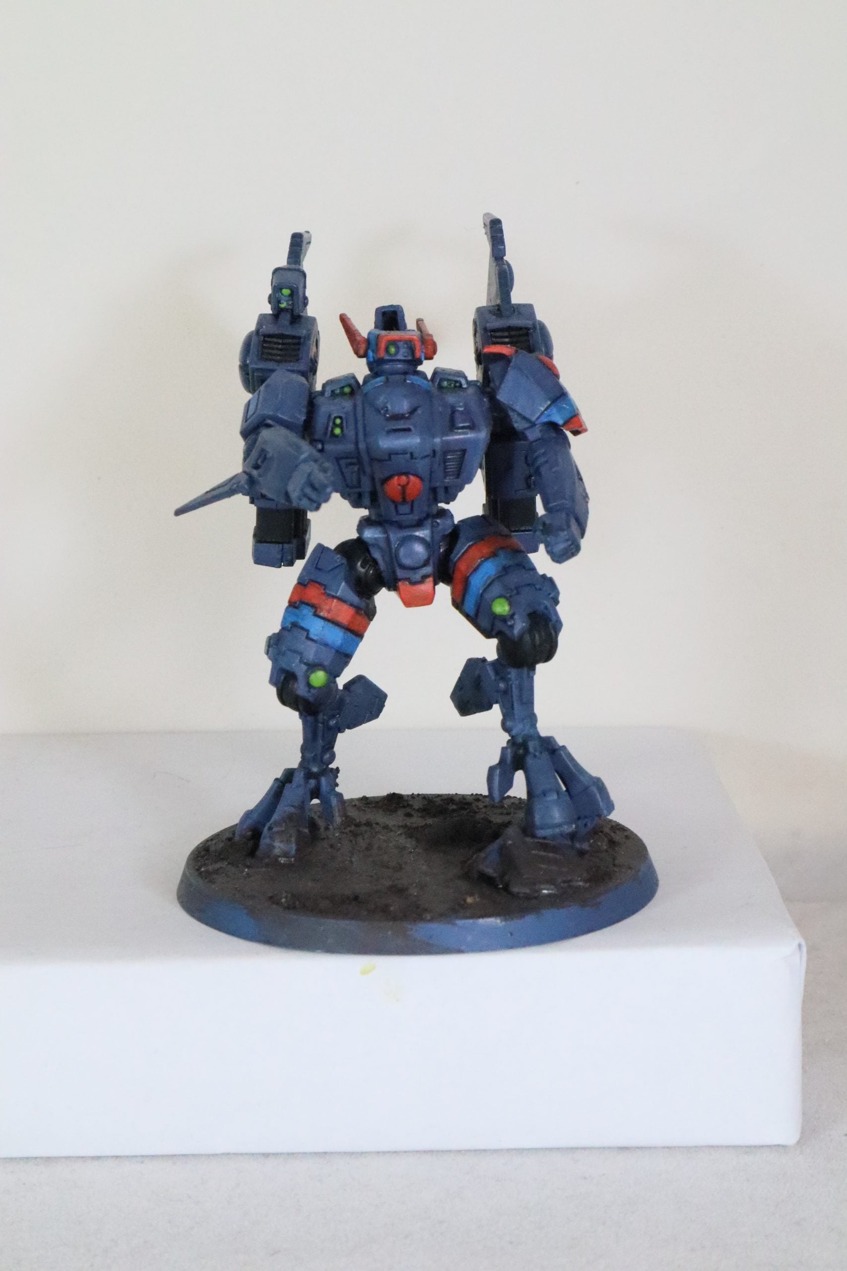 tau commander