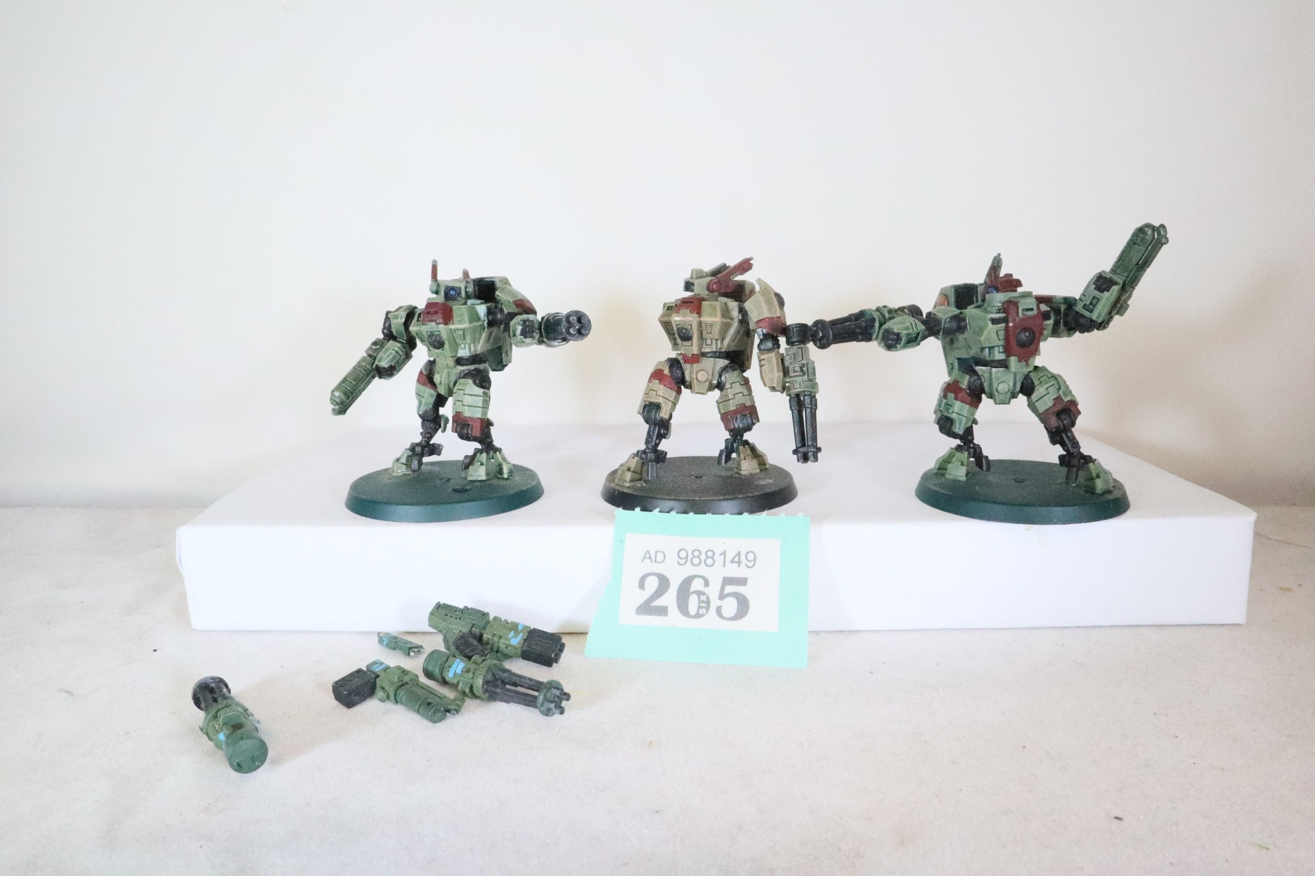 XV8 Crisis Battlesuit Team