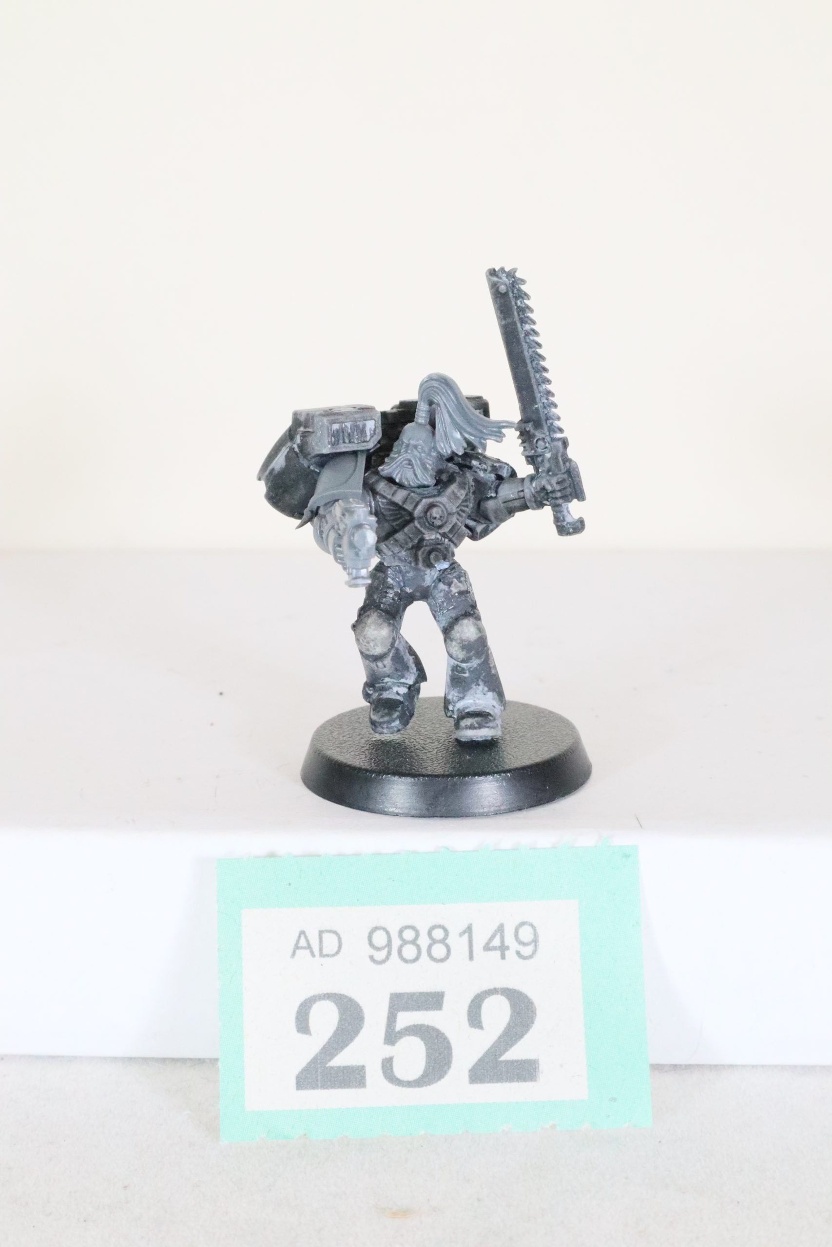 Space Wolf W/ Jump Pack (G252)