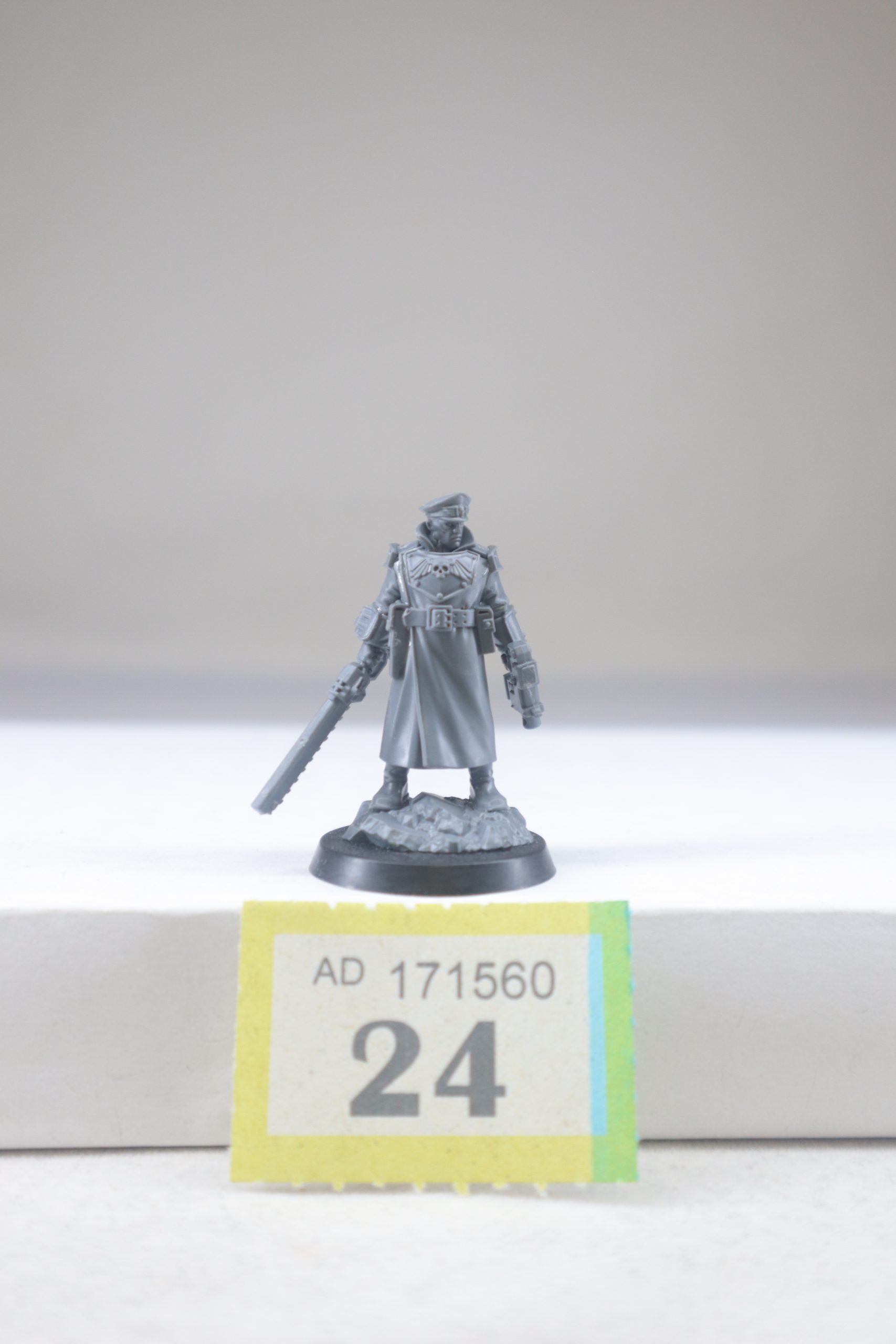 Commissar Yb24