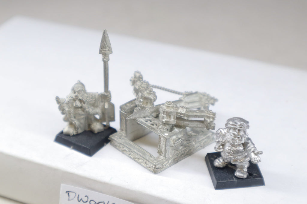 Dwarfern Mountain Holds Crossbow Bolt Thrower
