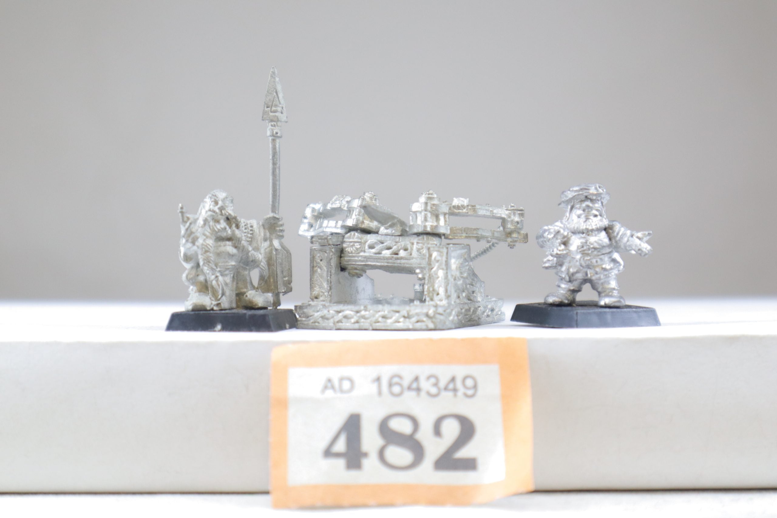 Dwarfern Mountain Holds Crossbow Bolt Thrower