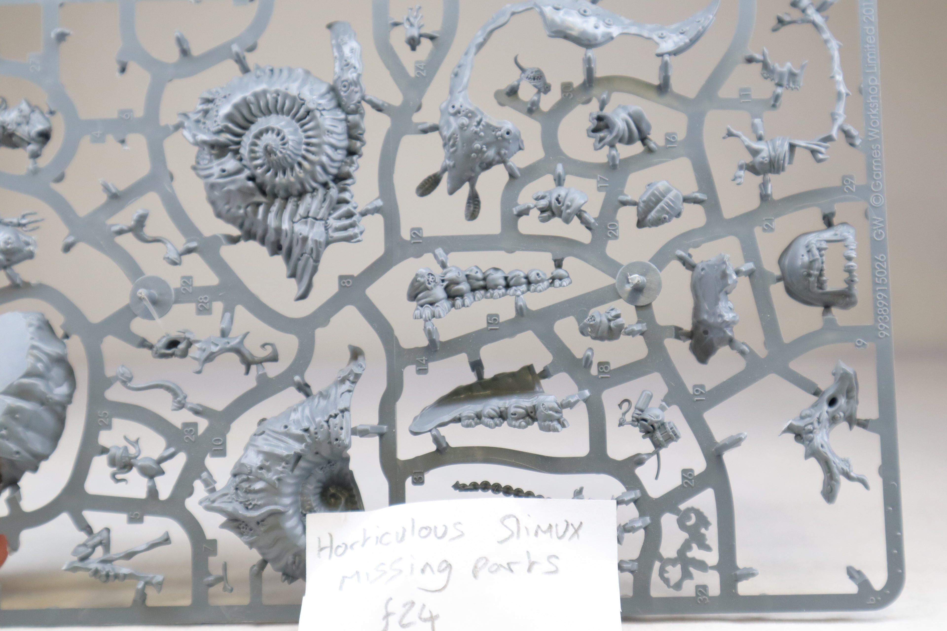 Horticulous Slimux (Sprue - Missing parts)