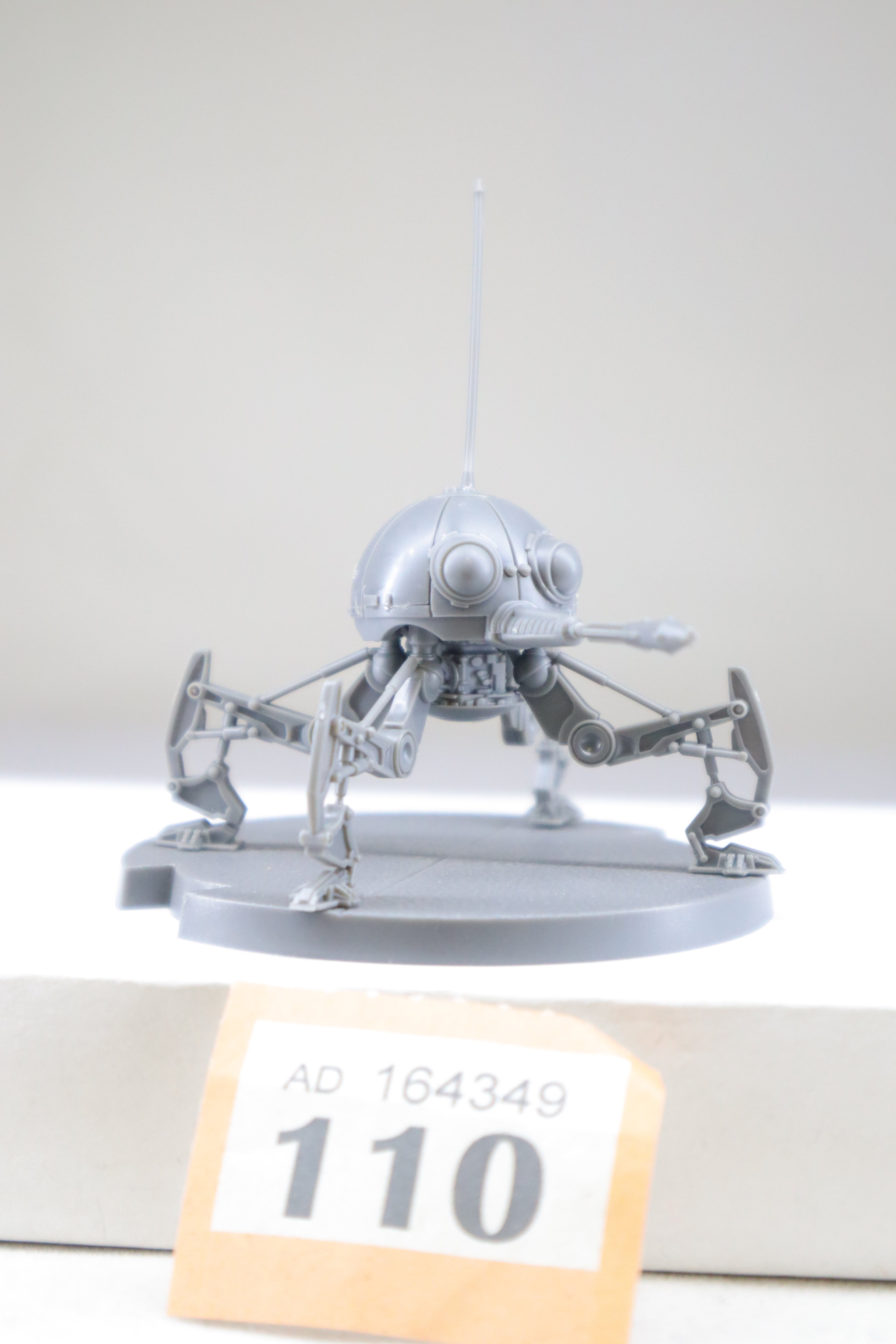 DSD1 Dwarf Spider Droid (O110