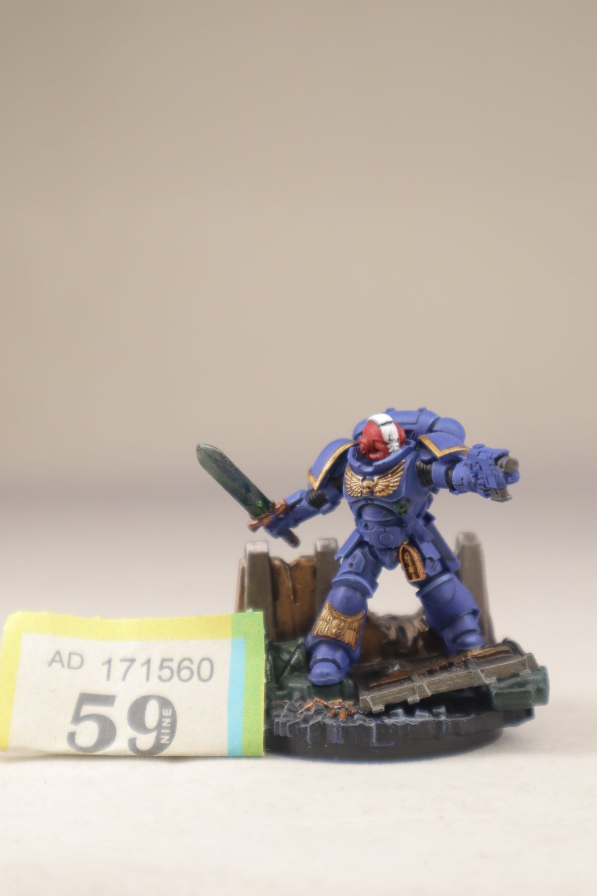 Space Marine Captain with Special Base