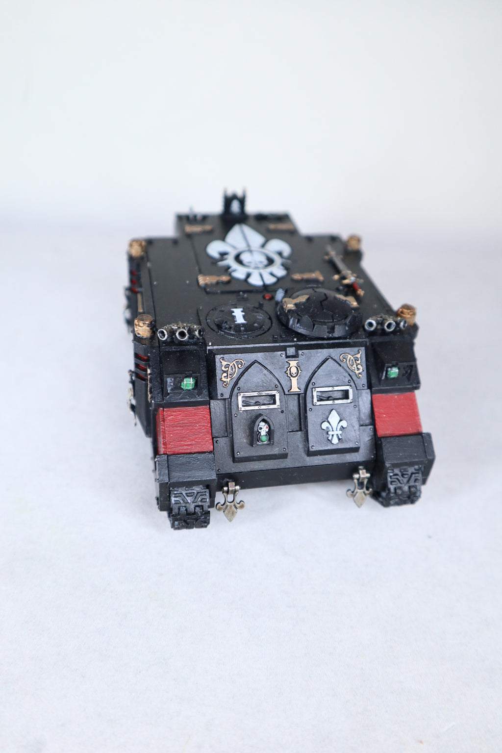 Adepta Sororitas Rhino