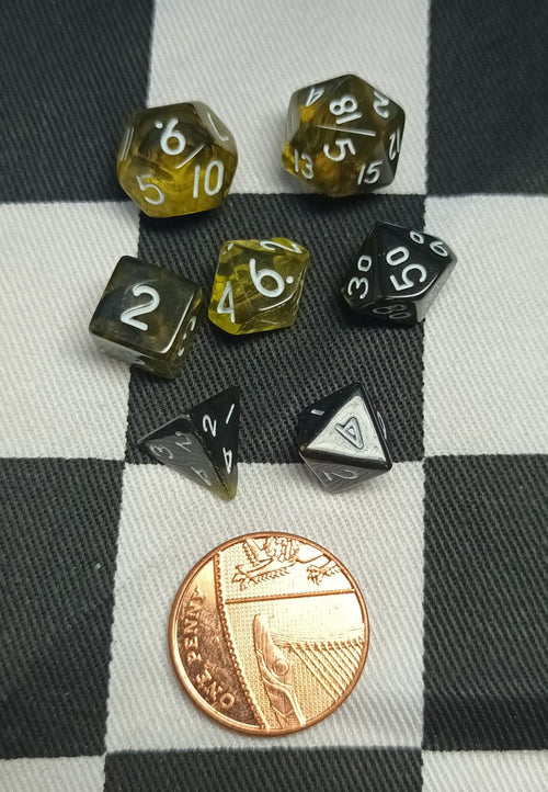 7 x Polyhedral Dice Mini 10mm Gem Black Yellow with White