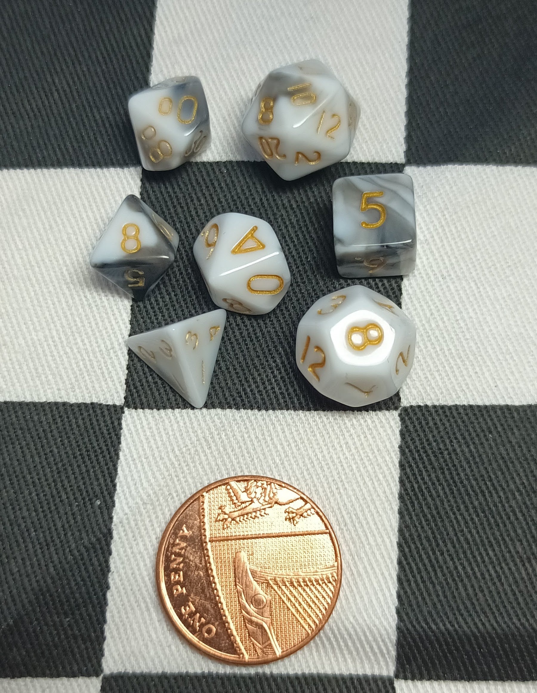 7 x Polyhedral Dice Mini 10mm Opaque White Black with Gold