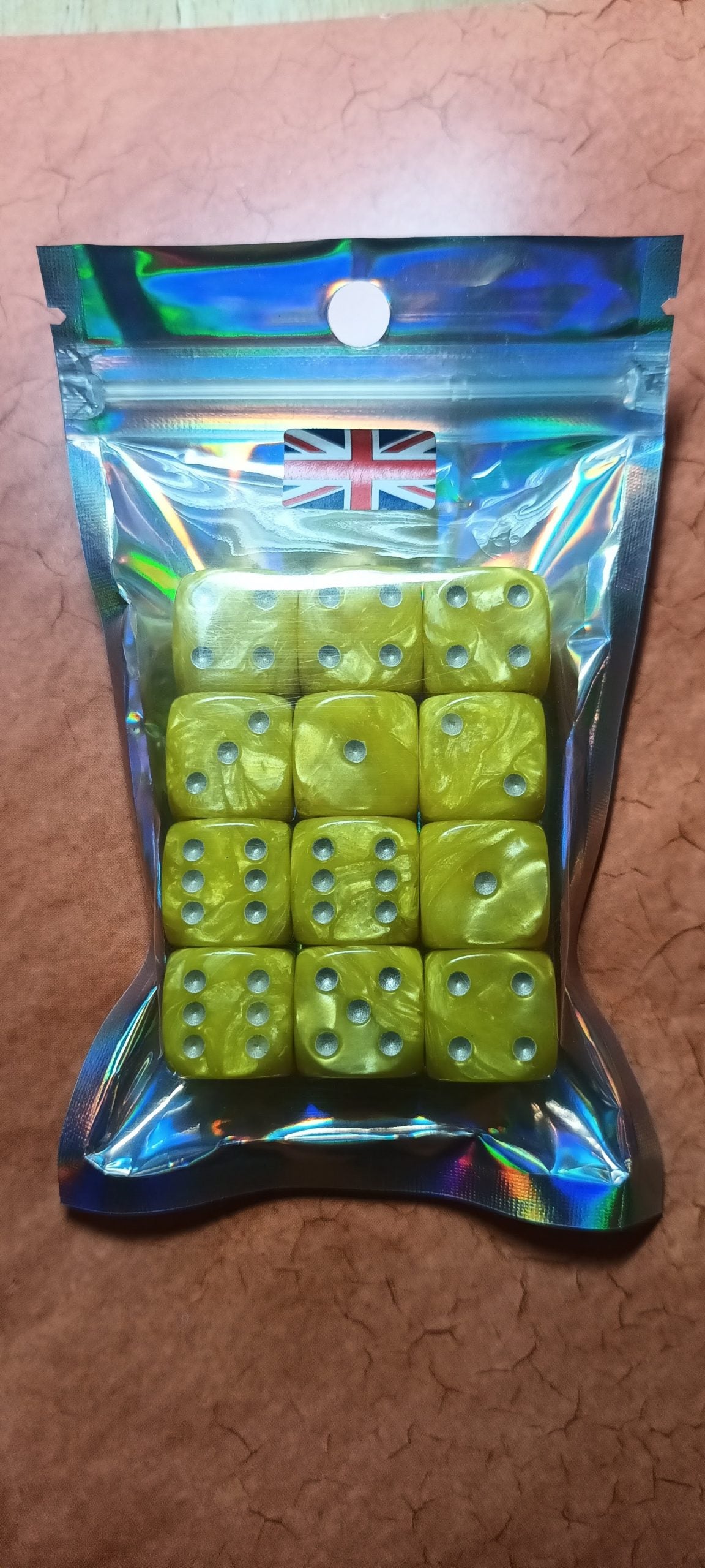 12 x 16mm D6 Yellow Shimmer with Light Gold UK Made Dice