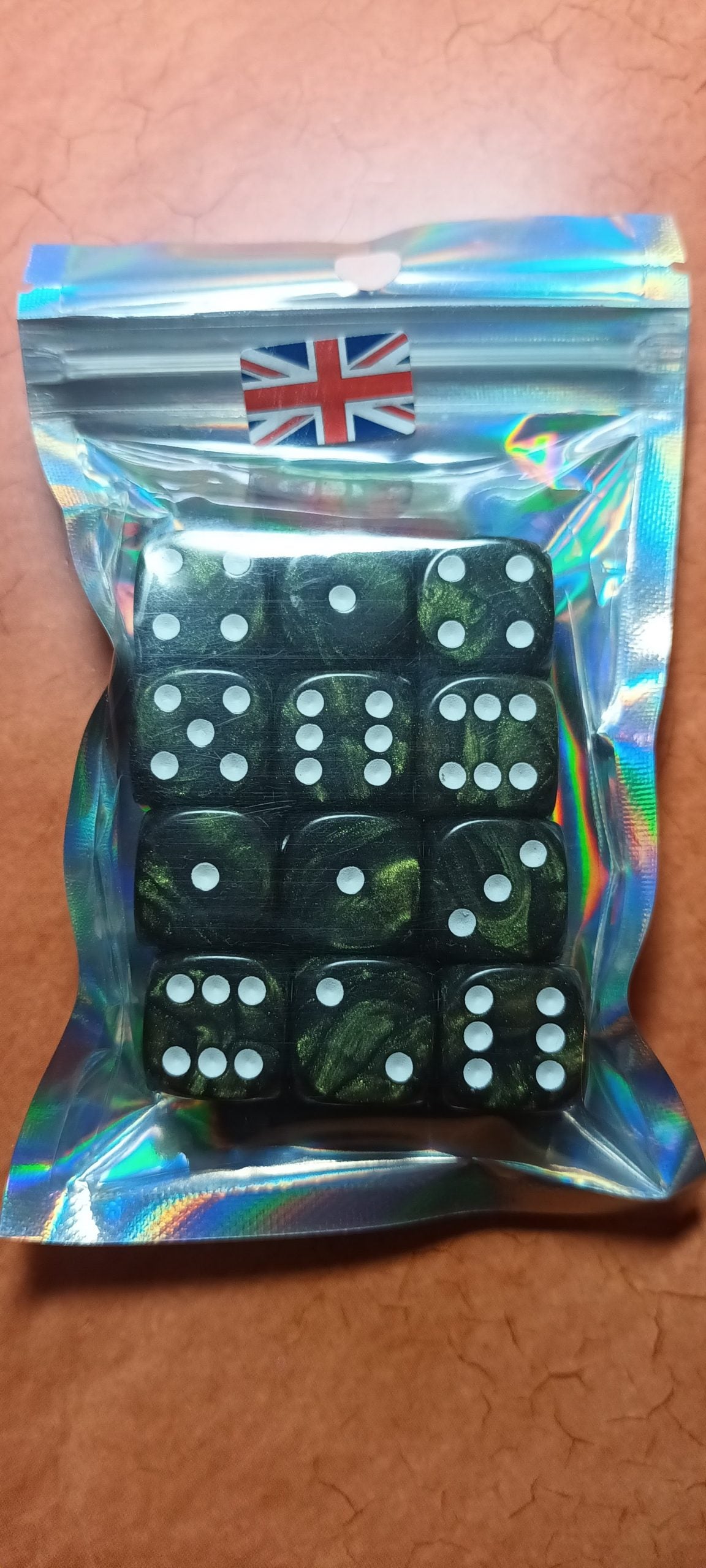 12 x 16mm D6 Green/Black Shimmer with White UK Made Dice