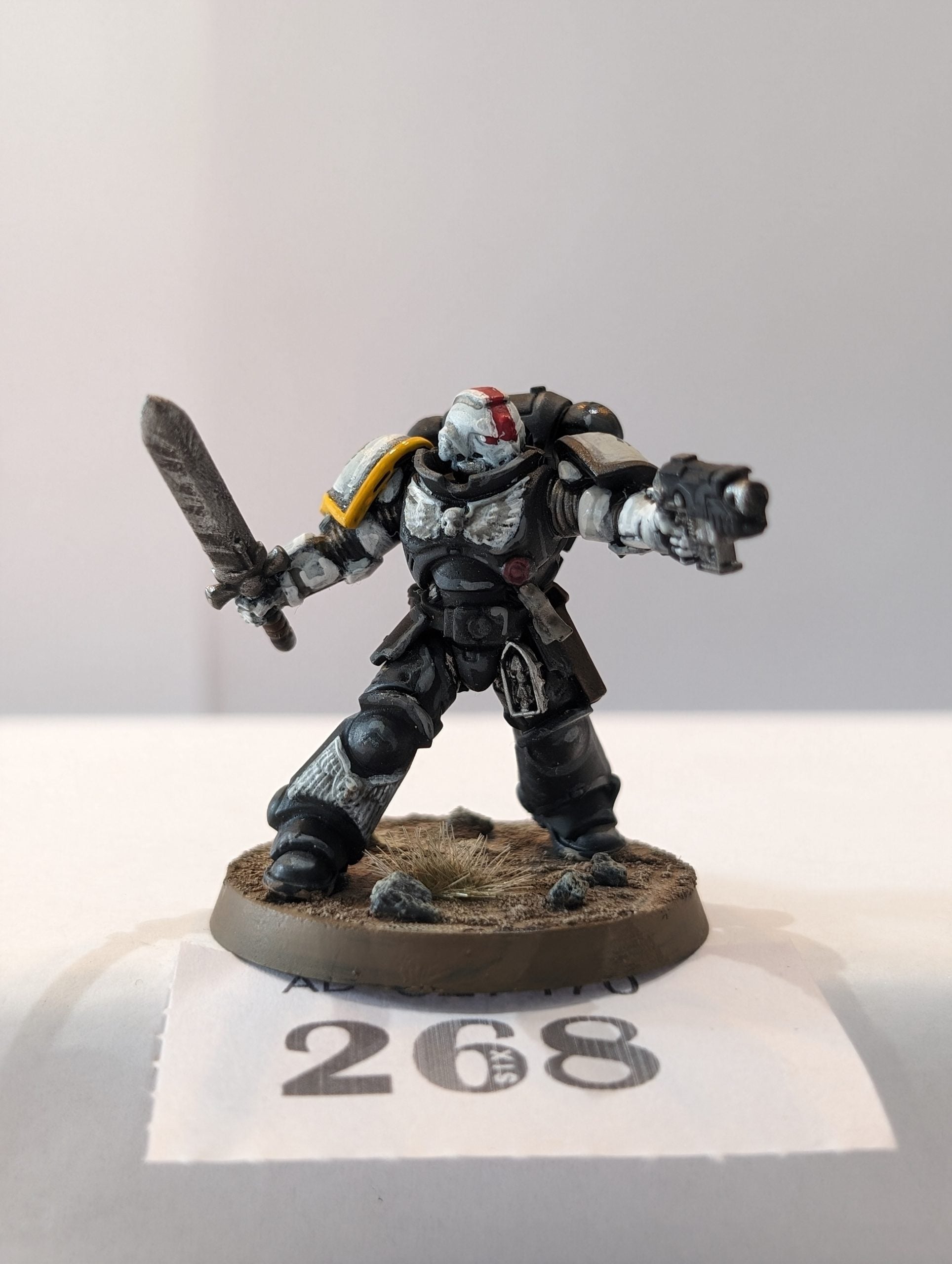 Space Marine Lieutenant with Power Sword