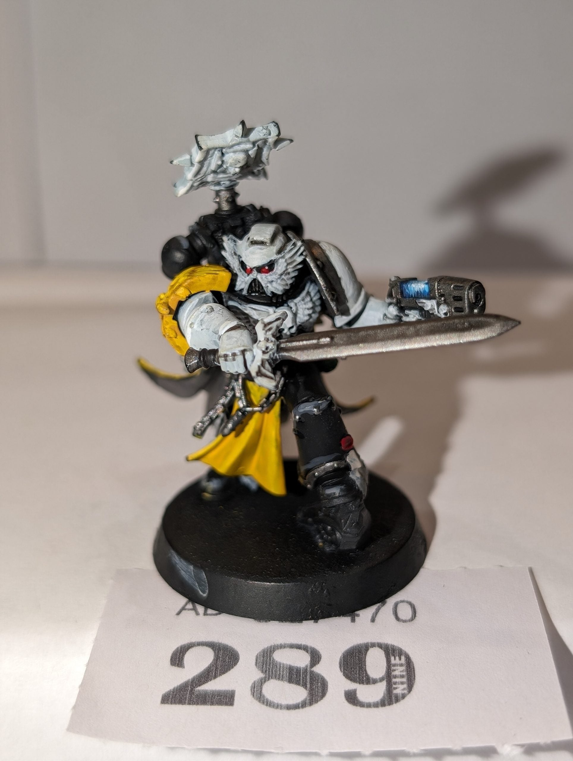 Hero (Power Sword and Plasma Pistol)
