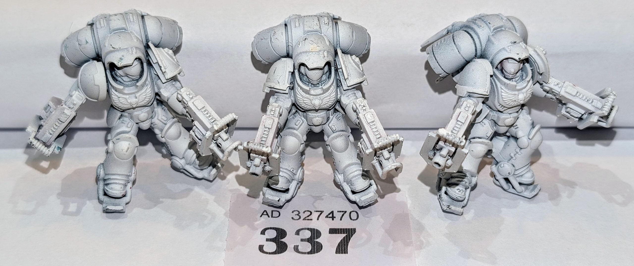 Inceptor Squad w/Imperial Fist Shoulder Pads