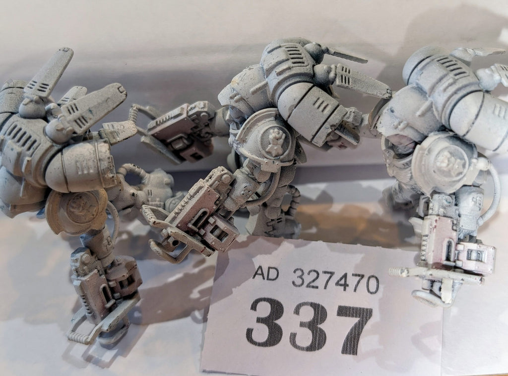 Inceptor Squad w/Imperial Fist Shoulder Pads