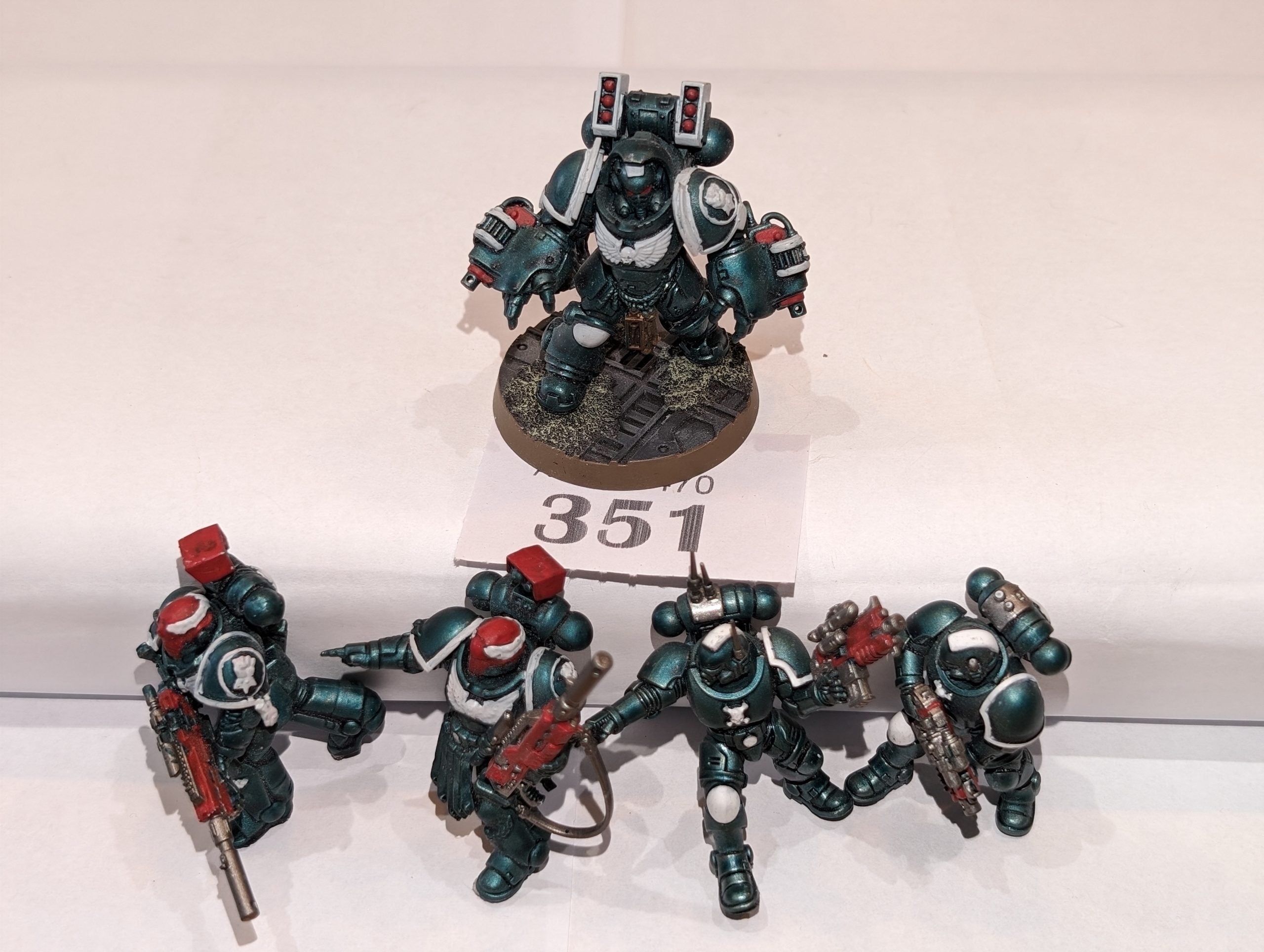 5 Space Marine Models with Imperial Fist markings