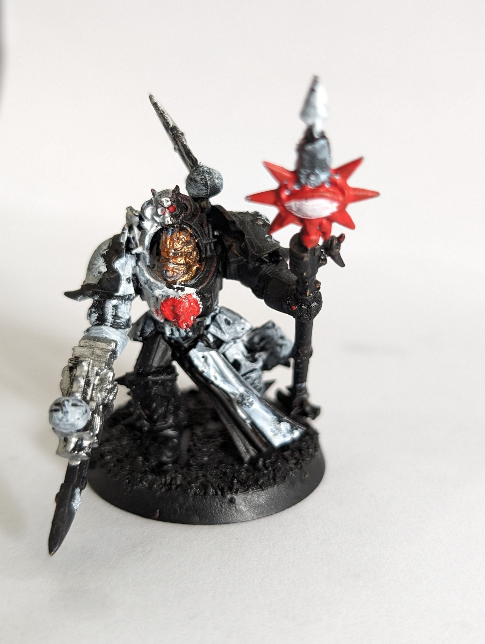 Chaos Space Marines Sorcerer in Terminator Armour