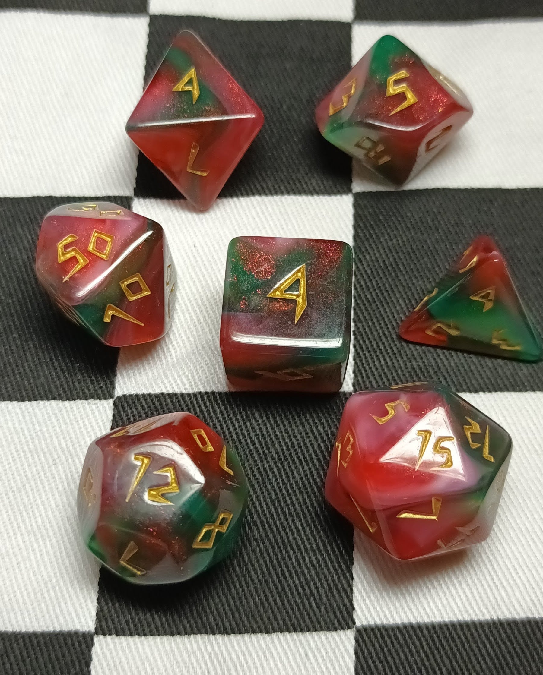 7 x Polyhedral Dice Rune Green White Pink with Gold