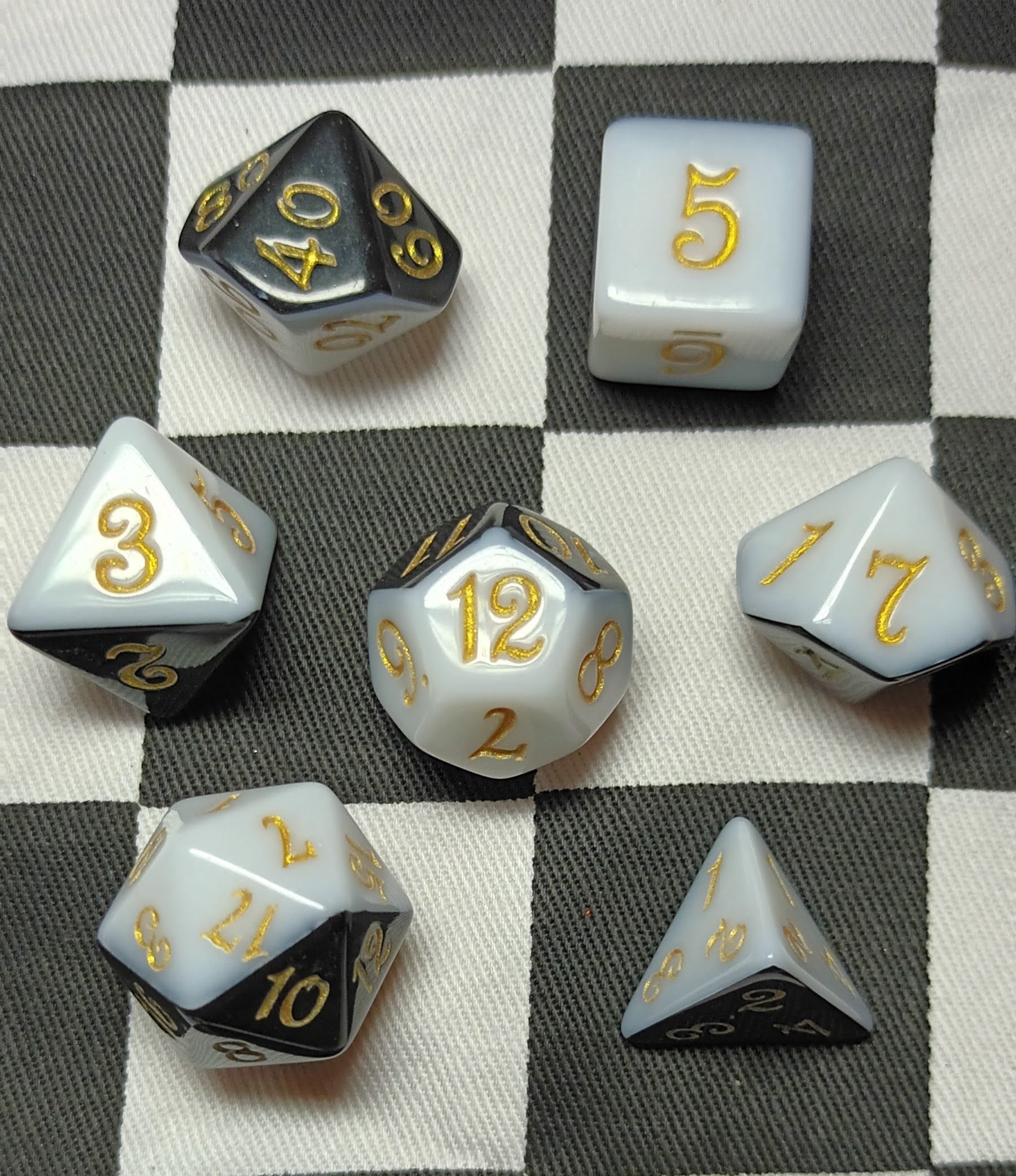 7 x Polyhedral Dice Script Black White with Gold