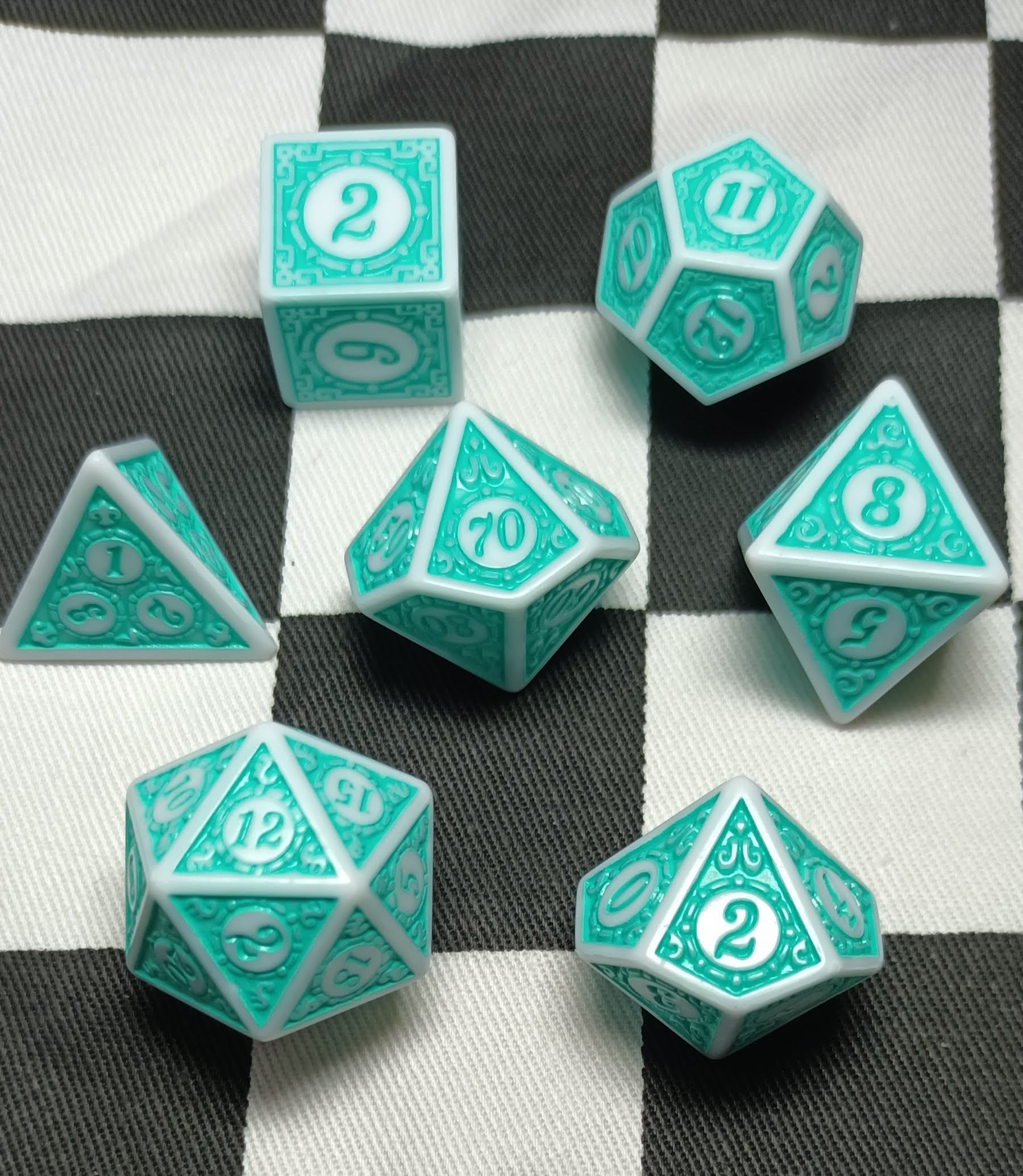 7 x Polyhedral Dice Sigil Magic White with Light Green