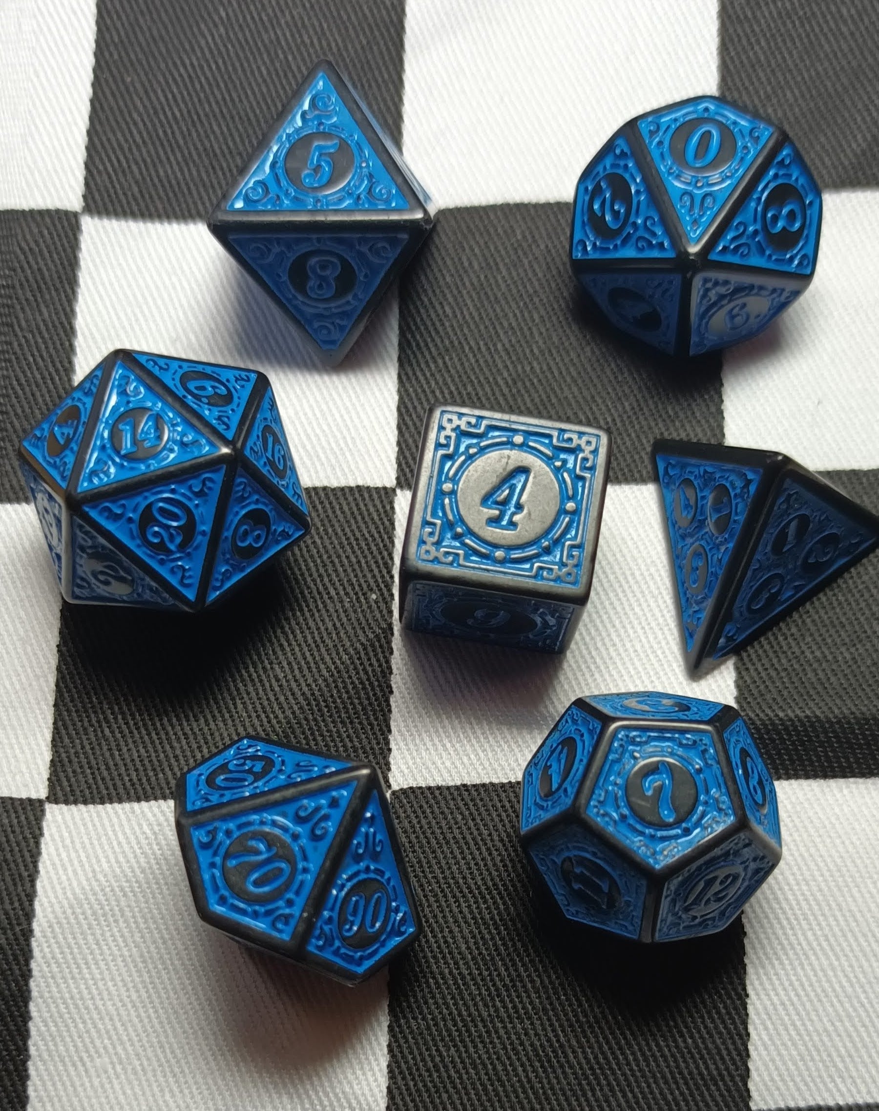 7 x Polyhedral Dice Sigil Magic Black with Blue