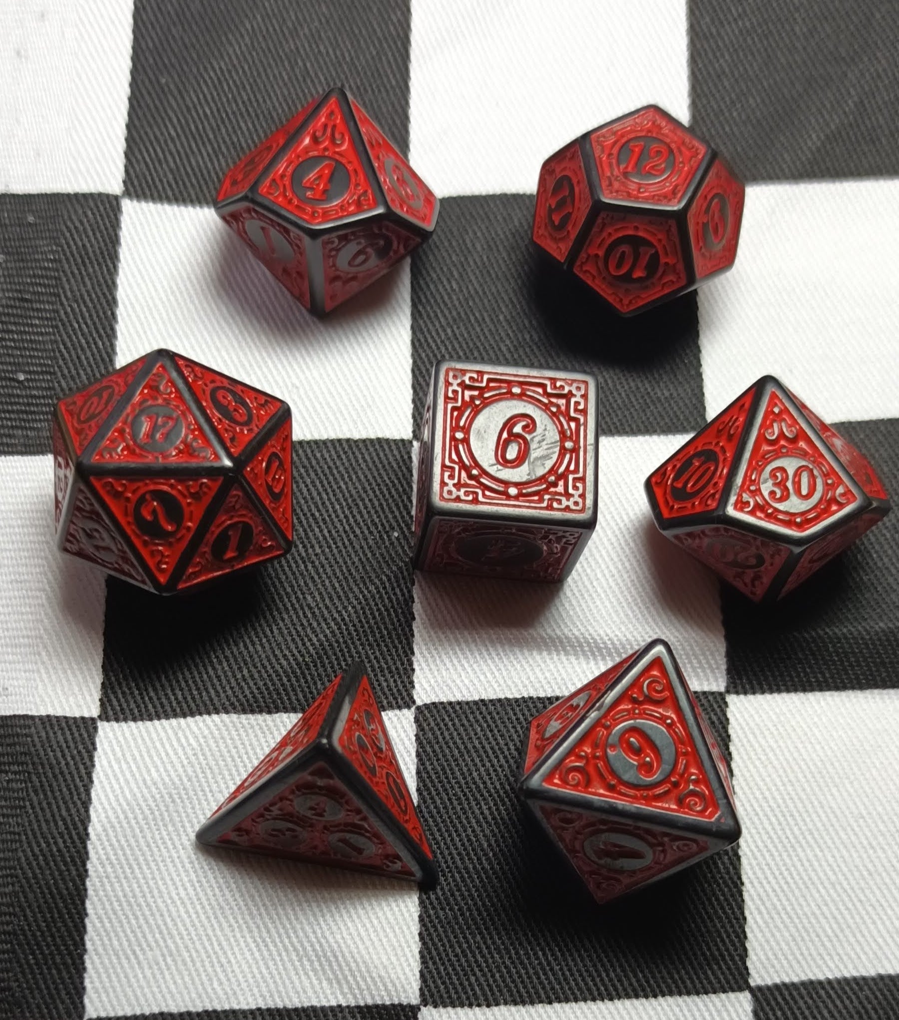7 x Polyhedral Dice Sigil Magic Black with Red