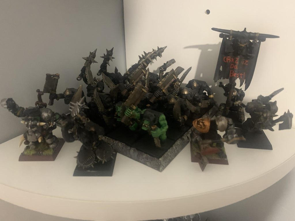 21.5 Orks with Additional Hand Weapons