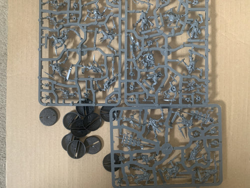 10 x Hobgrot Slittas on Sprue