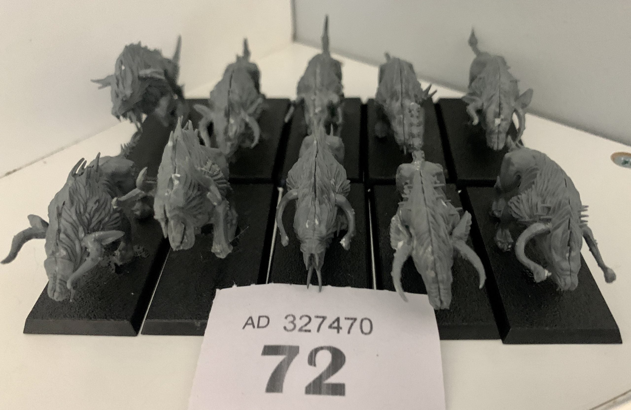 10 Chaos Warhounds