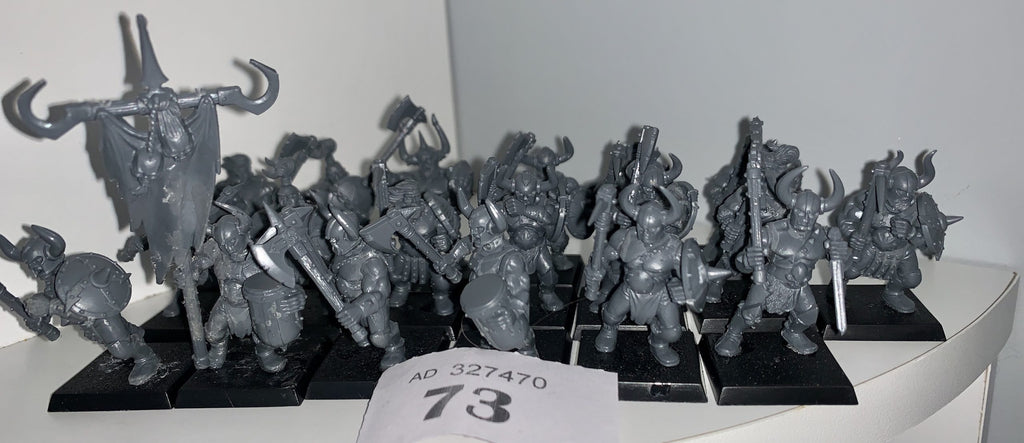19 Chaos Marauders, built on square bases