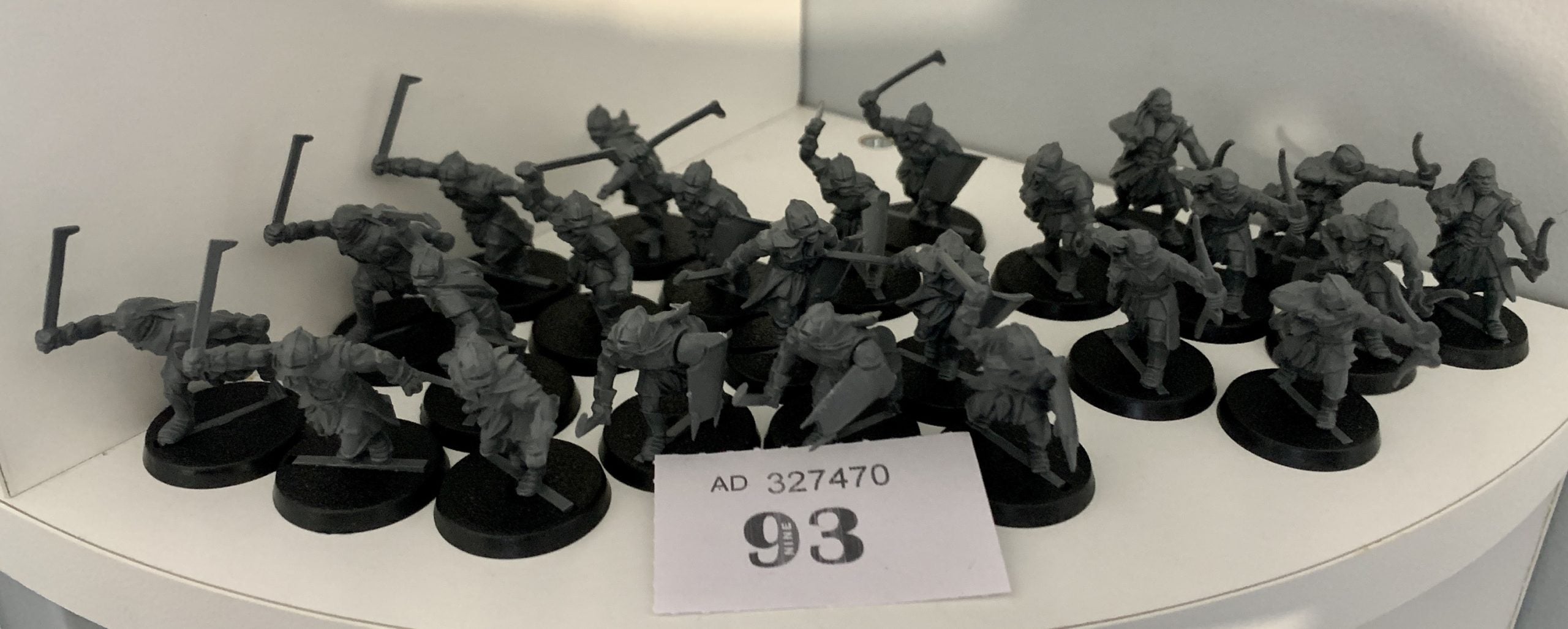 24 x URUK-HAI™ SCOUTS Built