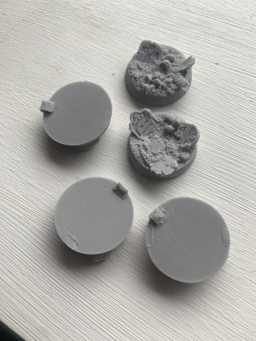 Textured Gravestone Base 32mm
