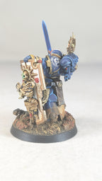 Captain with relic shield (Pro-Painted)